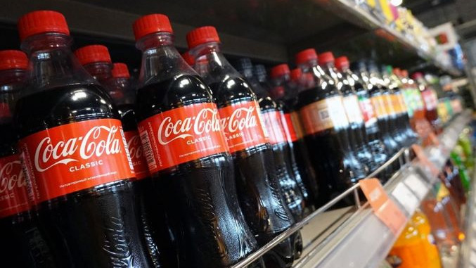 Coca cola cidla 28 miliyona shishe, andre arkhlona kotora tikne metalia