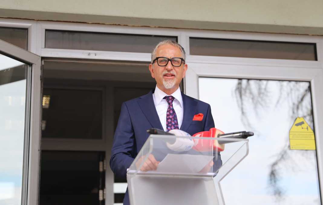 Sastipasko Ministri, Arben Vitia telarla e hapyenge cene