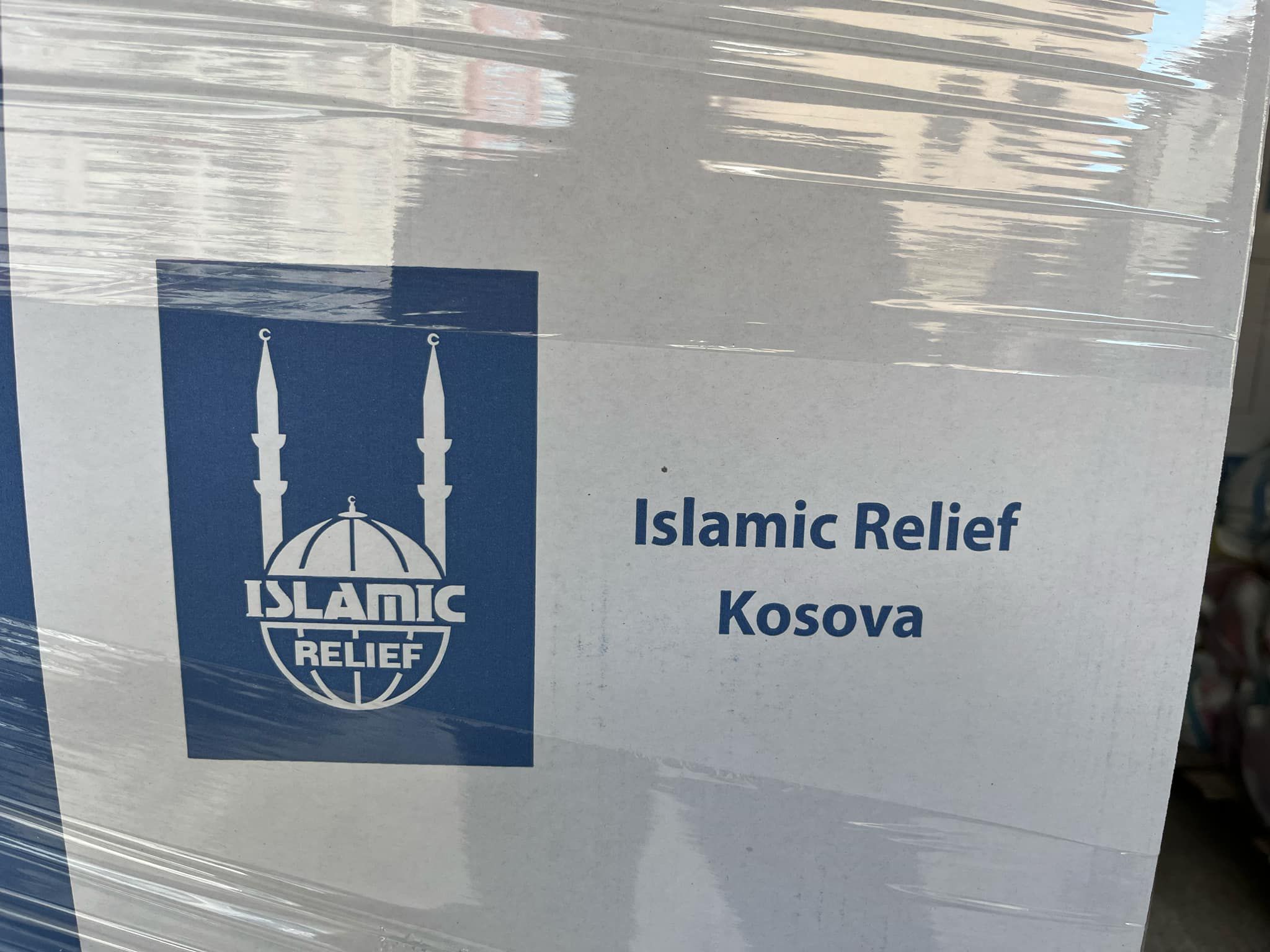 Oganizacia “Islamic Relief” ano yekhuno financiripe e Prizrenoska Komuna uulavgya habaske paketya vash 100 familiye e socialuna asistenca