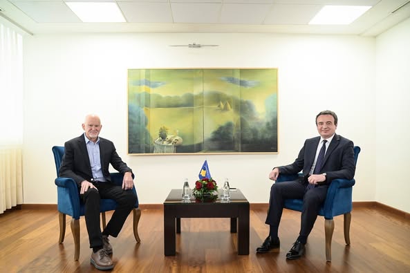 Kurti arakhlape e Grekiake deputetea, Papandreu  