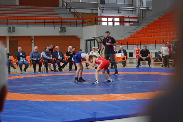 Ano Sportesko Centari โSezai Surroiโ adikerdilo Turneo vash Vijaipe