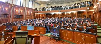 Parlamenti pandar arakhlola ano institucionaluno grci